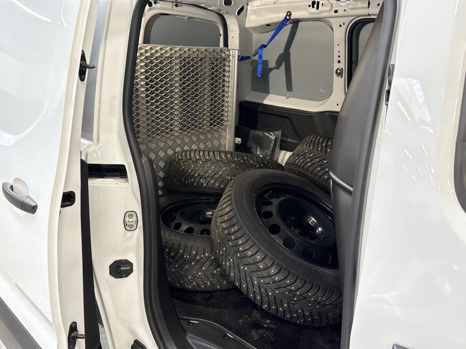 PEUGEOT Partner 2022