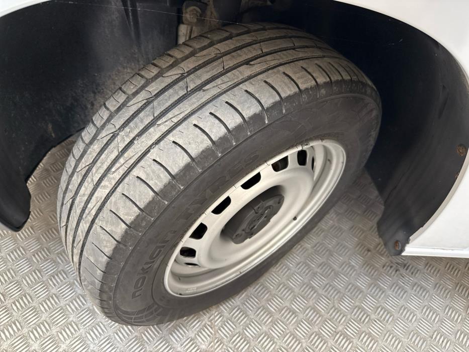 PEUGEOT Partner 2022