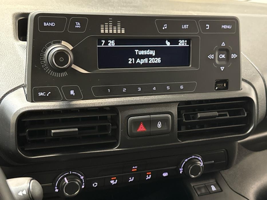 PEUGEOT Partner 2022