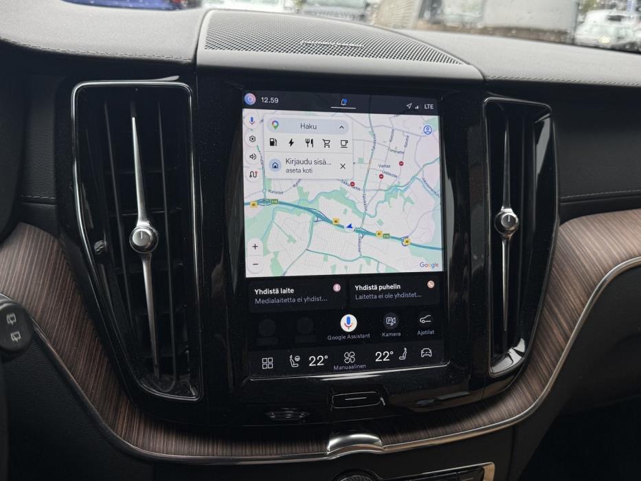 VOLVO XC60 2023
