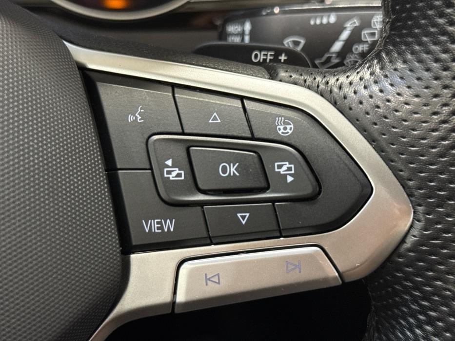 VOLKSWAGEN Passat 2021