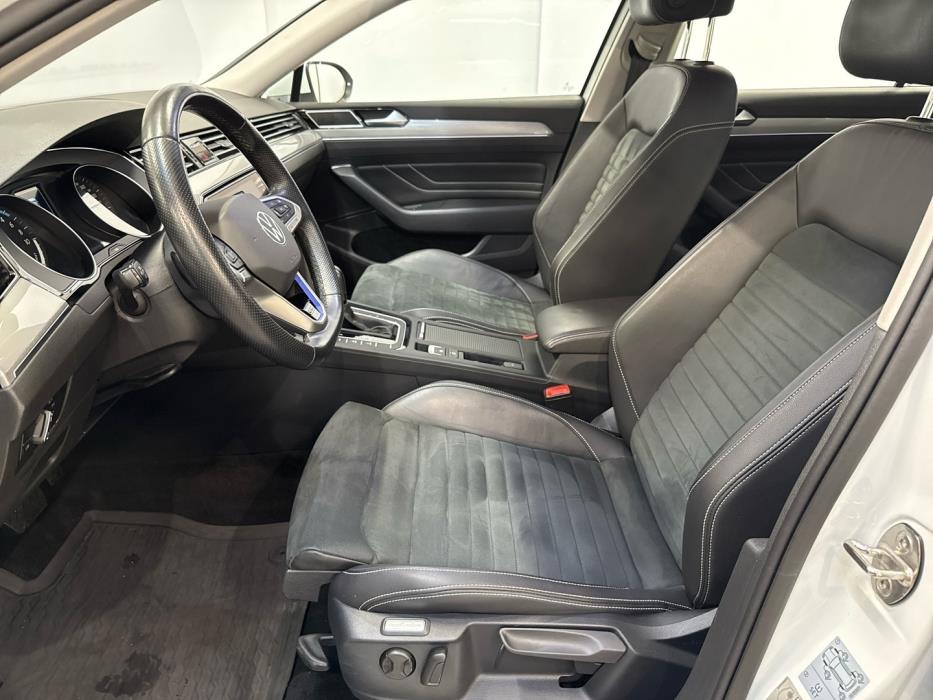 VOLKSWAGEN Passat 2021