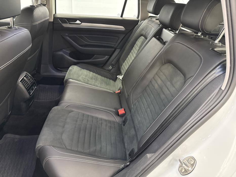 VOLKSWAGEN Passat 2021