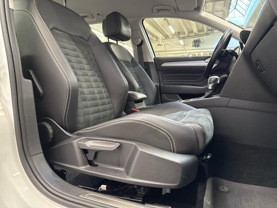 VOLKSWAGEN Passat 2021