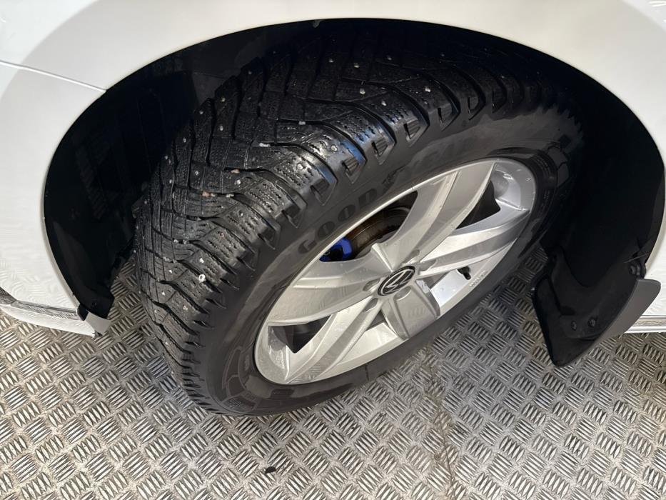 VOLKSWAGEN Passat 2021