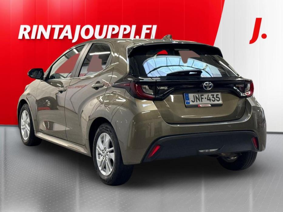 TOYOTA Yaris 2024