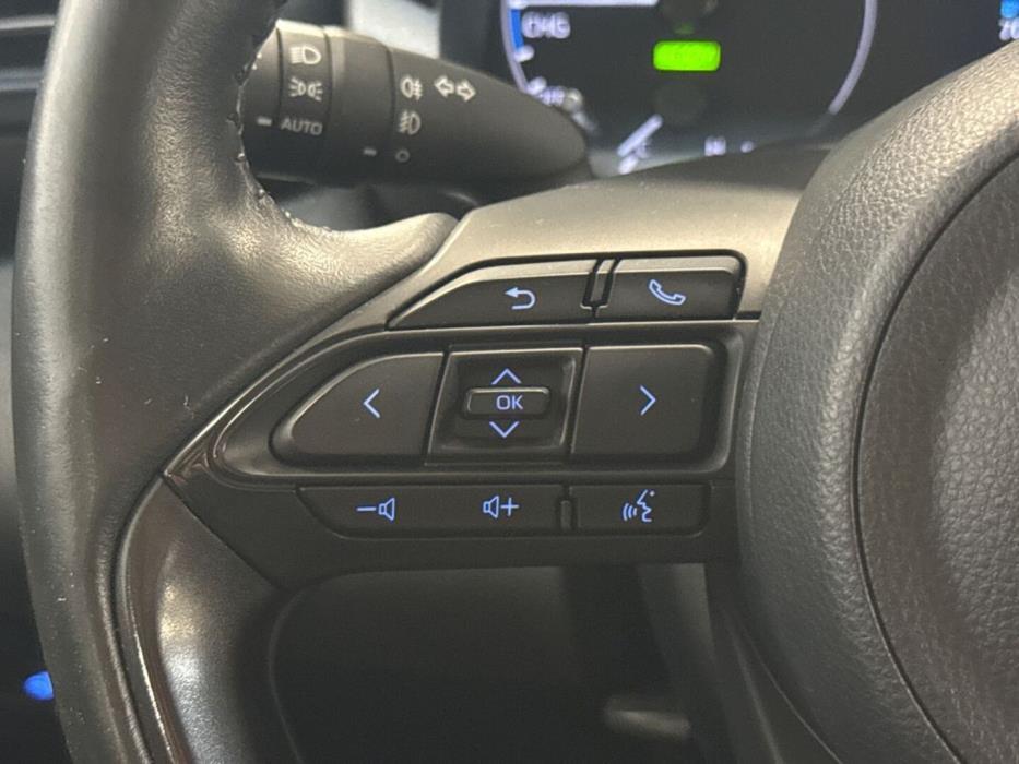 TOYOTA Yaris 2024