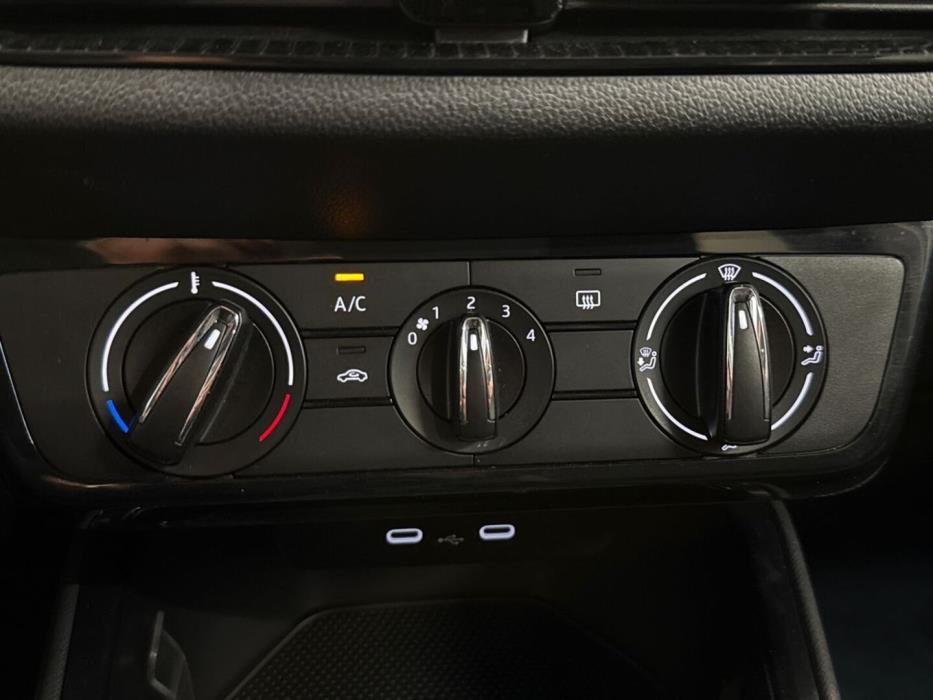 SKODA Fabia 2024