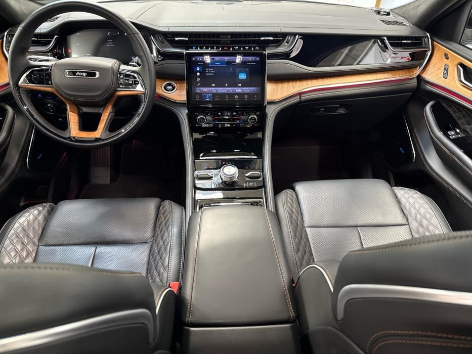 JEEP Grand Cherokee 2024