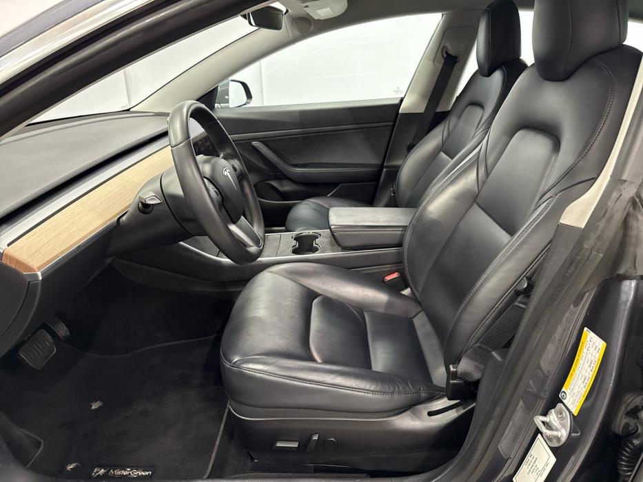 TESLA Model 3 2019