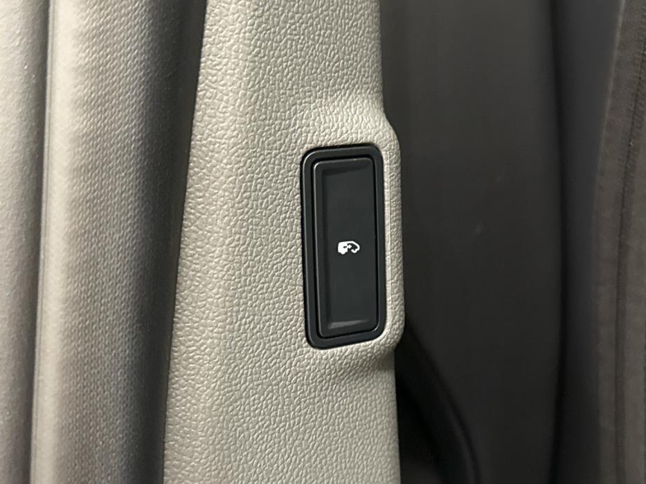 FORD Tourneo Custom 2025