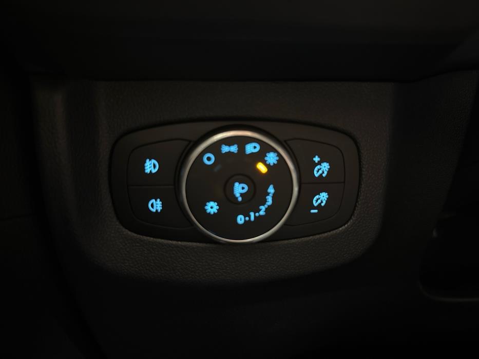 FORD Tourneo Courier 2025