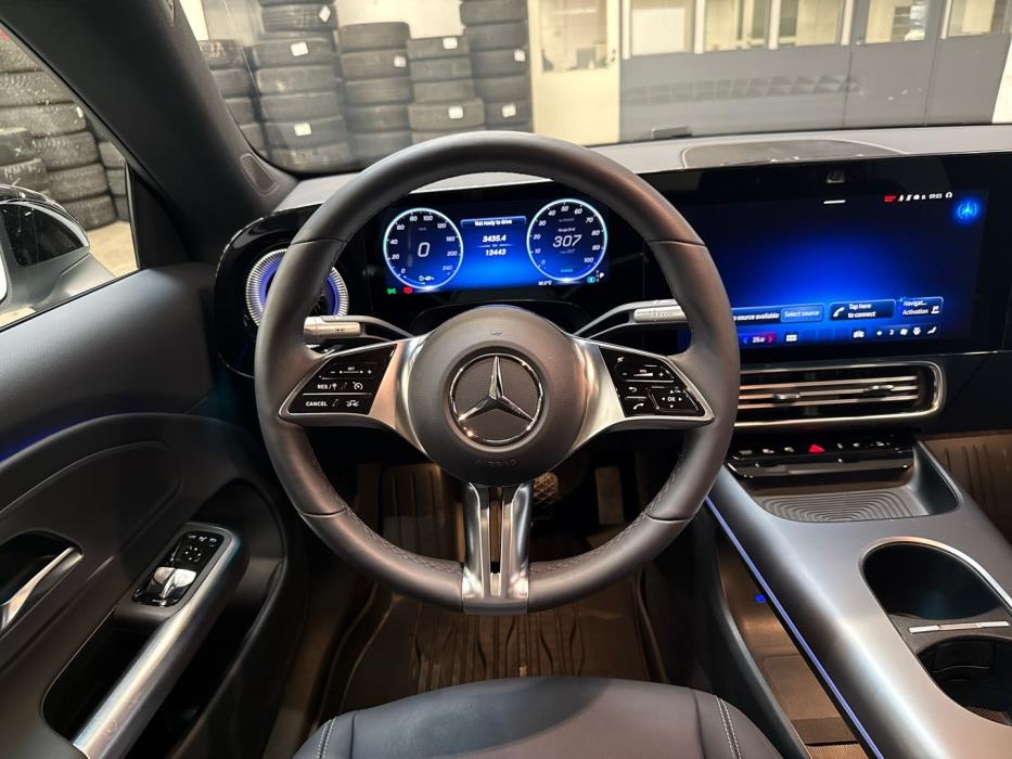 MERCEDES-BENZ CLA 2025