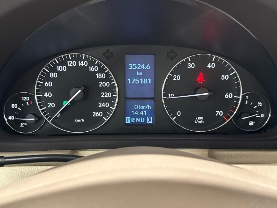 MERCEDES-BENZ C 2006