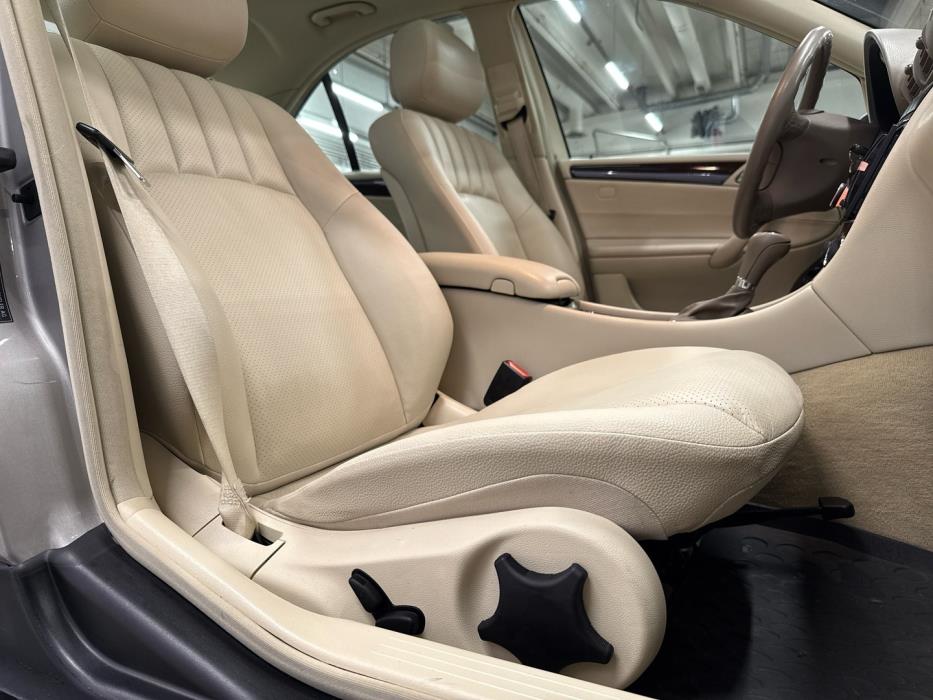 MERCEDES-BENZ C 2006