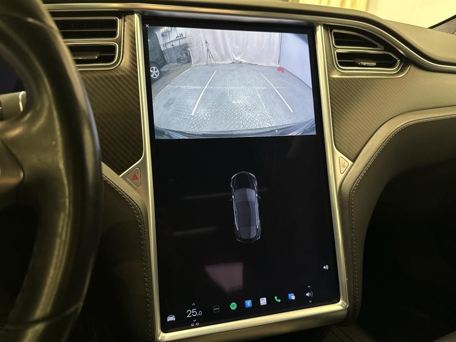 TESLA Model S 2018