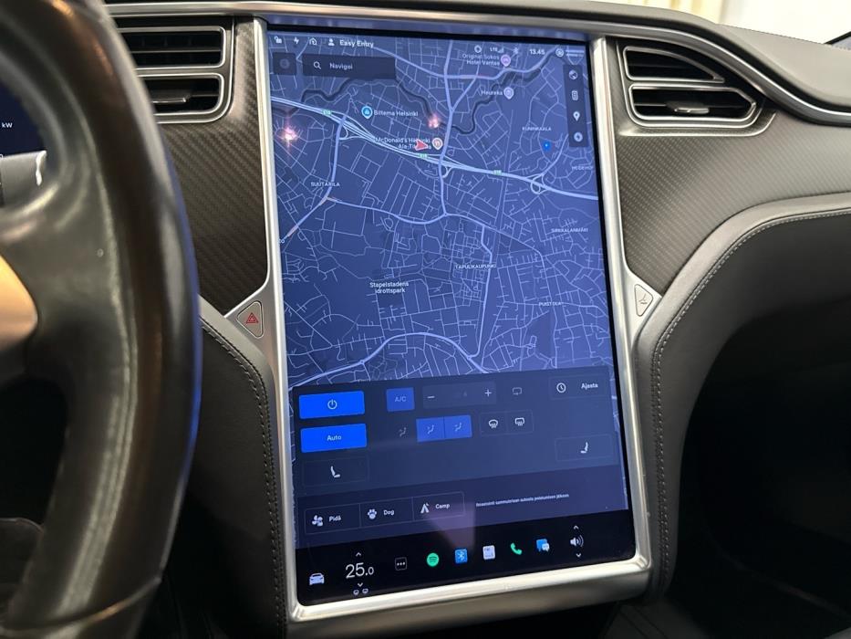 TESLA Model S 2018