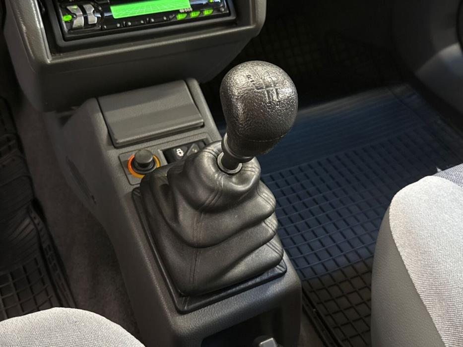 RENAULT Clio 1998