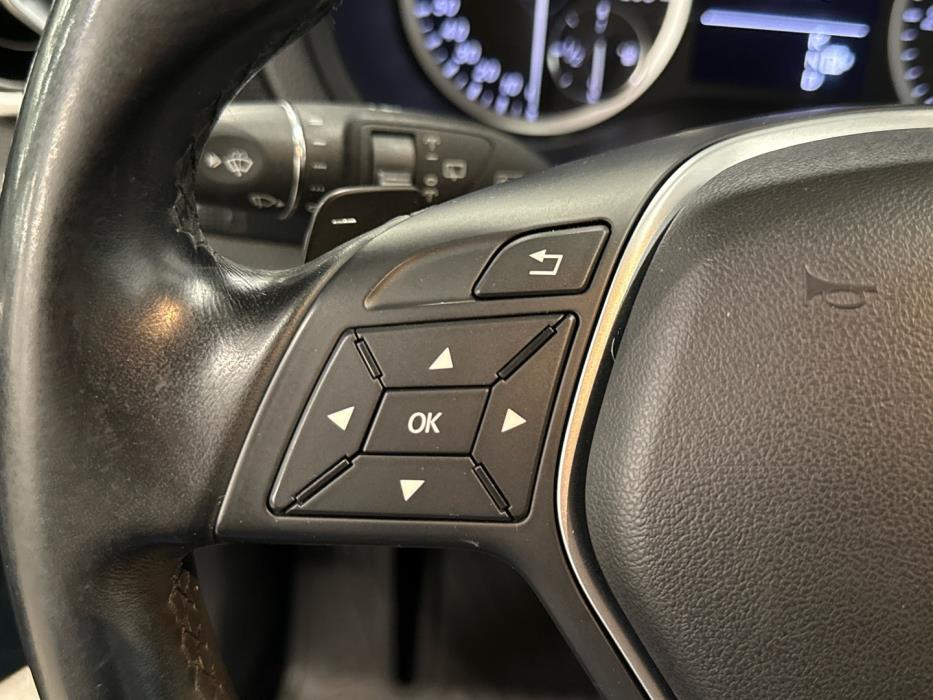 MERCEDES-BENZ B 2012