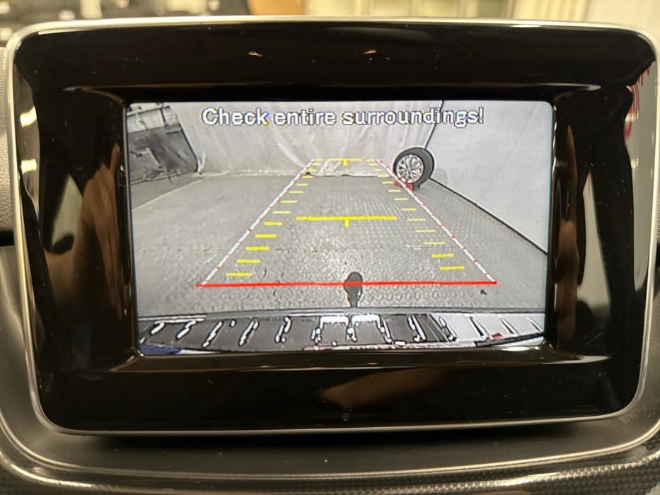 MERCEDES-BENZ B 2012