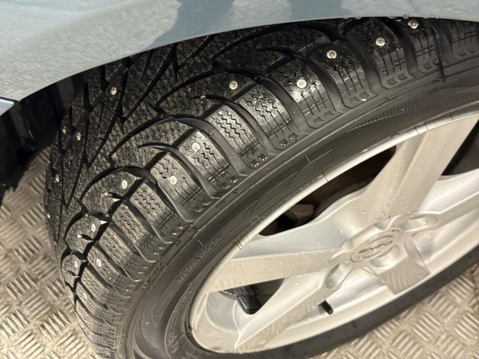 MERCEDES-BENZ B 2012