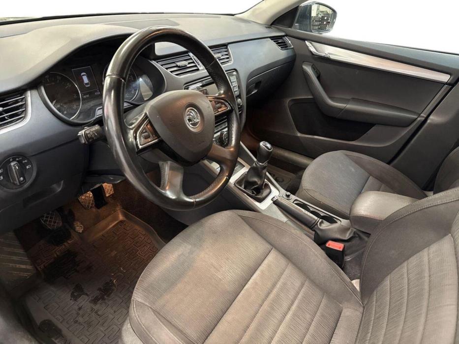 SKODA Octavia 2014