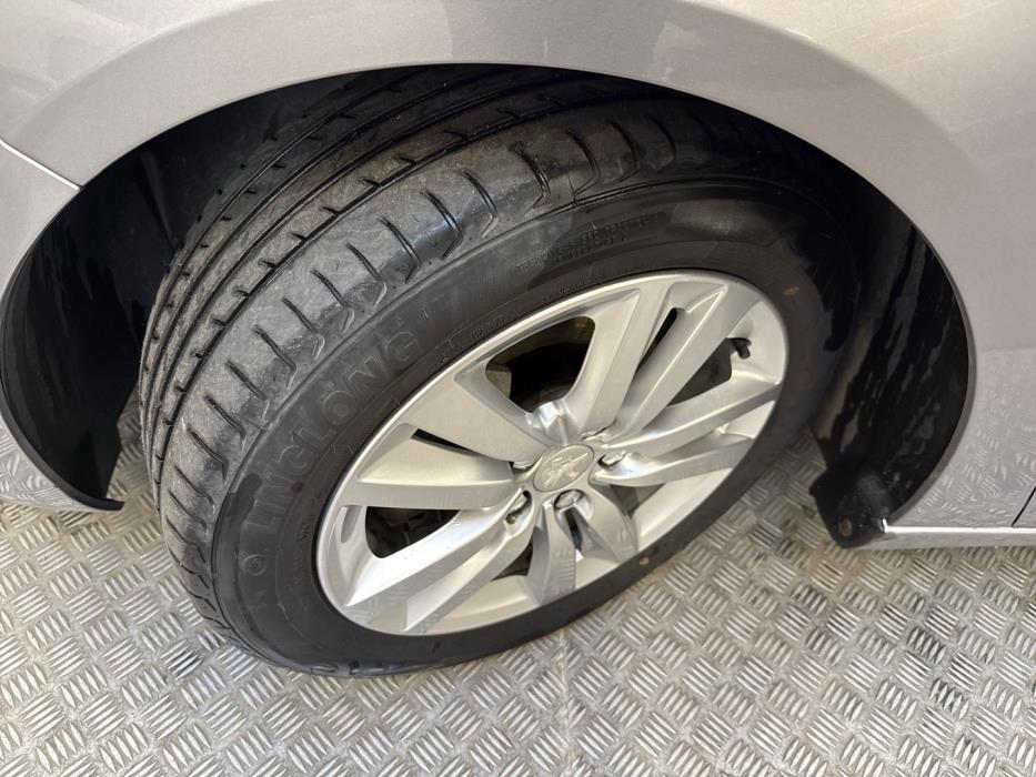 PEUGEOT 308 2014