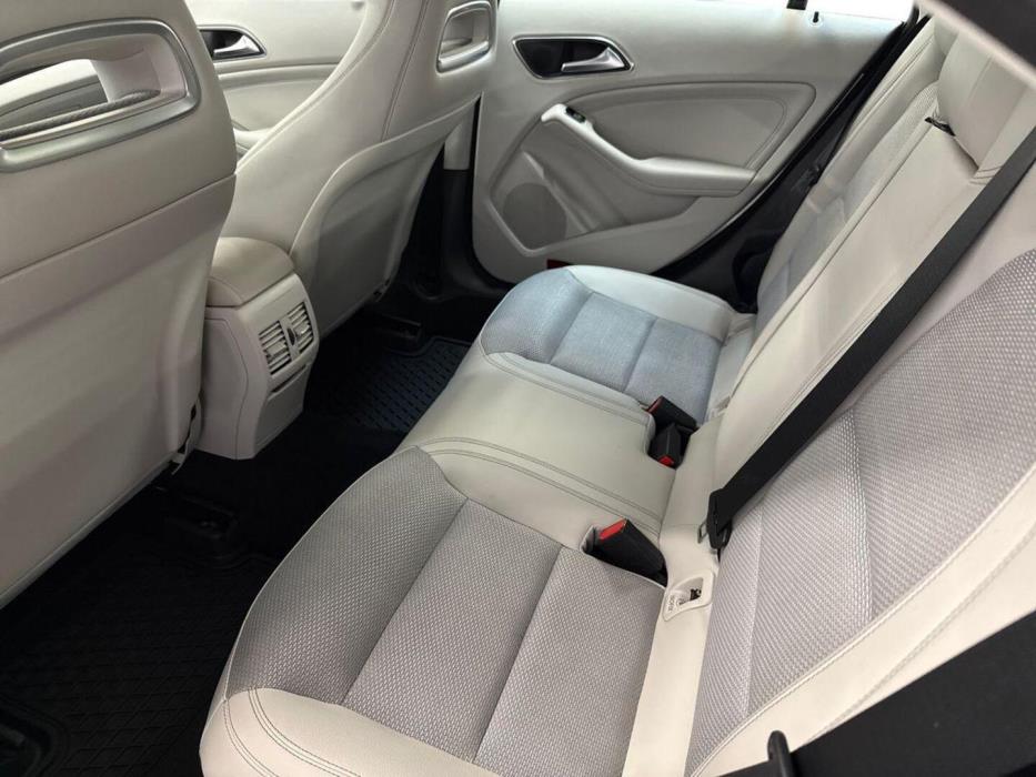 MERCEDES-BENZ CLA 2014