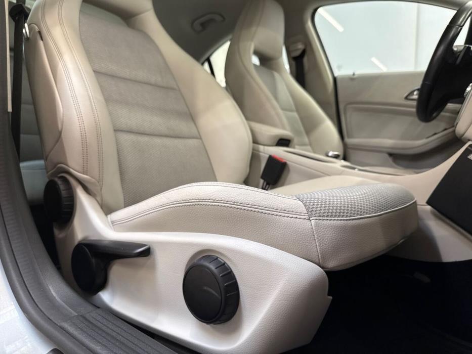 MERCEDES-BENZ CLA 2014