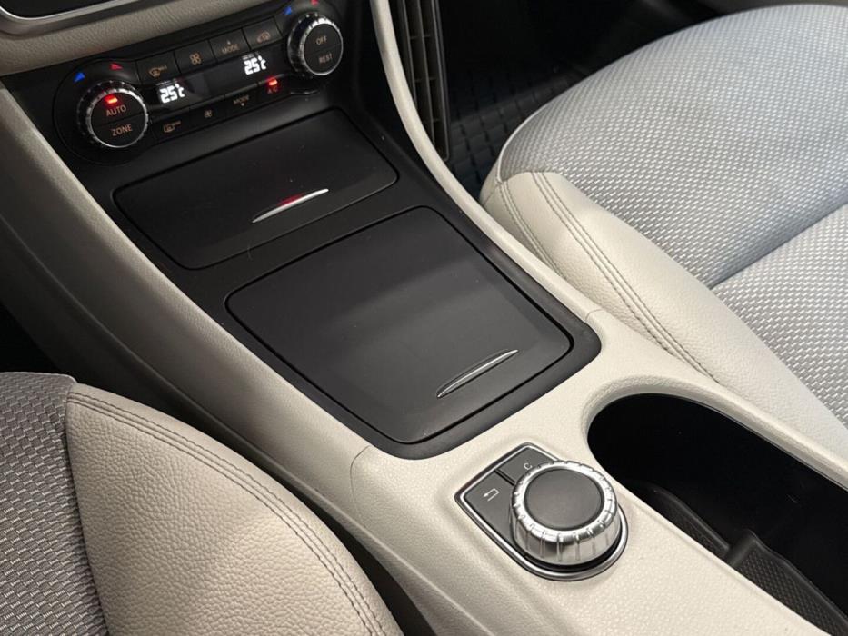 MERCEDES-BENZ CLA 2014
