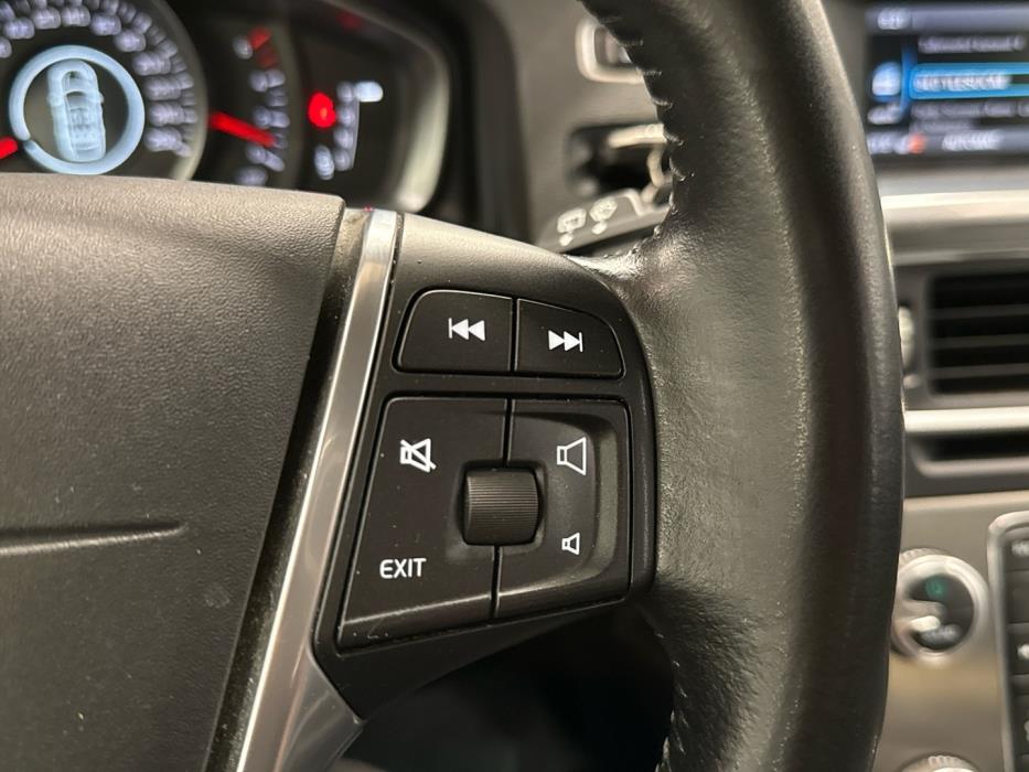 VOLVO V60 Cross Country 2016