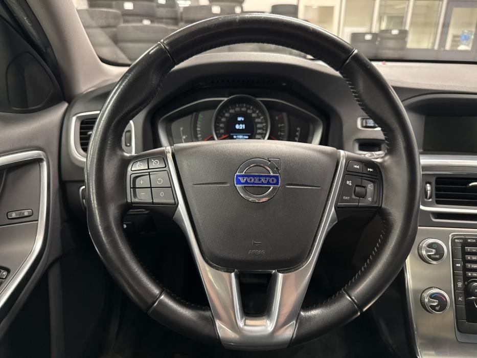 VOLVO V60 Cross Country 2016