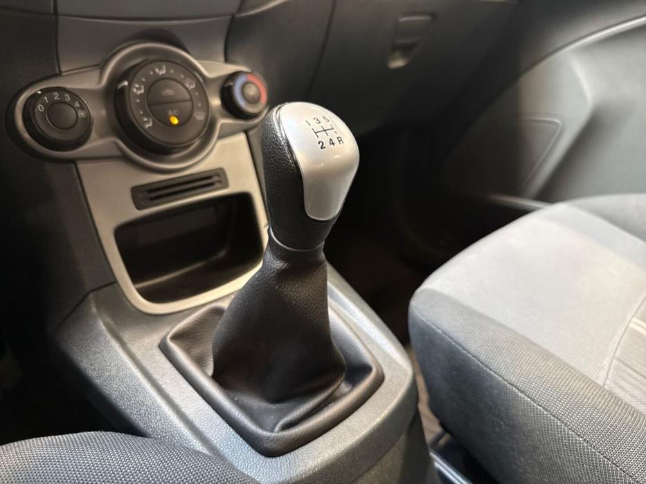FORD Fiesta 2009