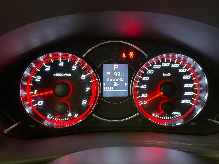 SUBARU Forester 2012
