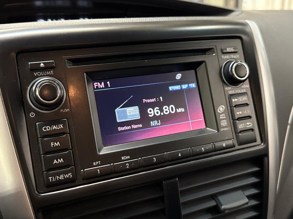 SUBARU Forester 2012