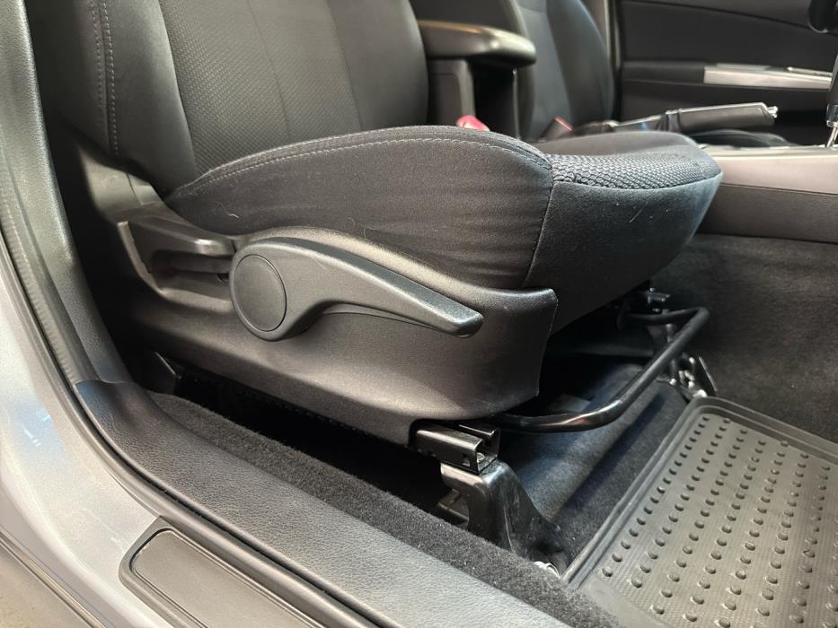 SUBARU Forester 2012