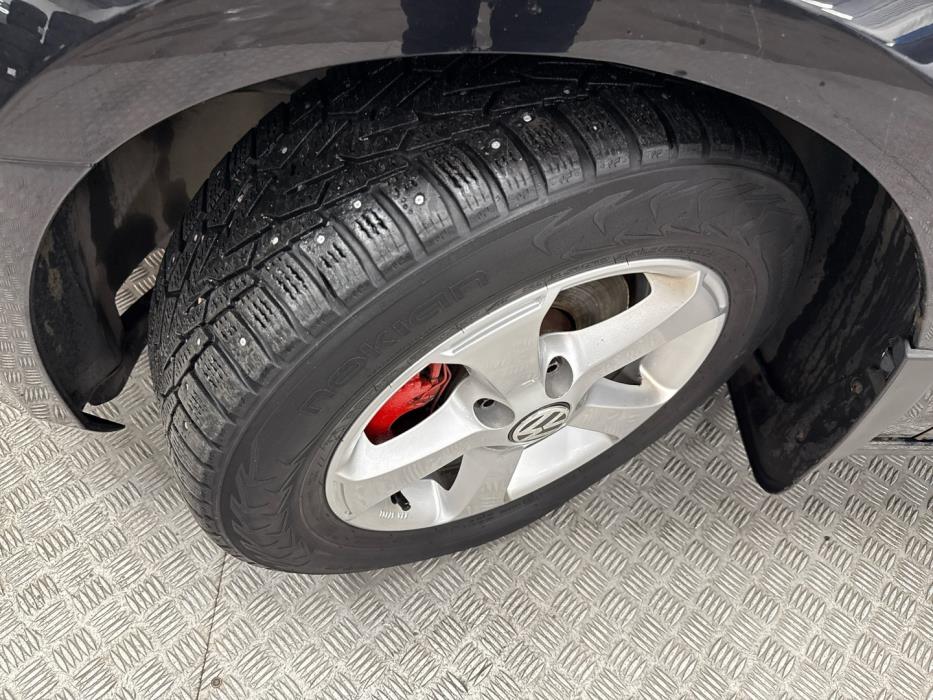 VOLKSWAGEN Golf 2012