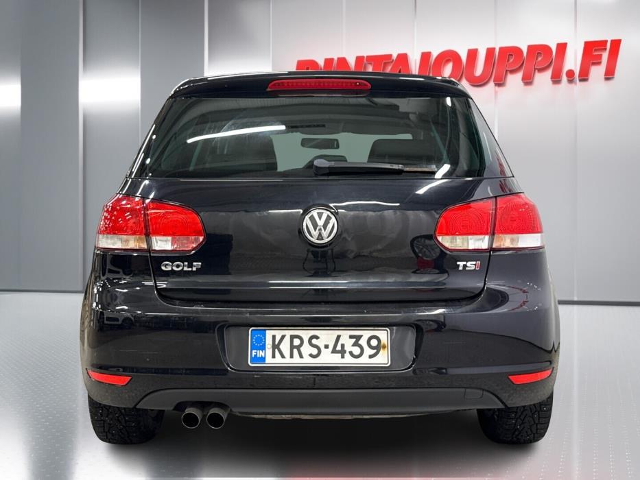 VOLKSWAGEN Golf 2012