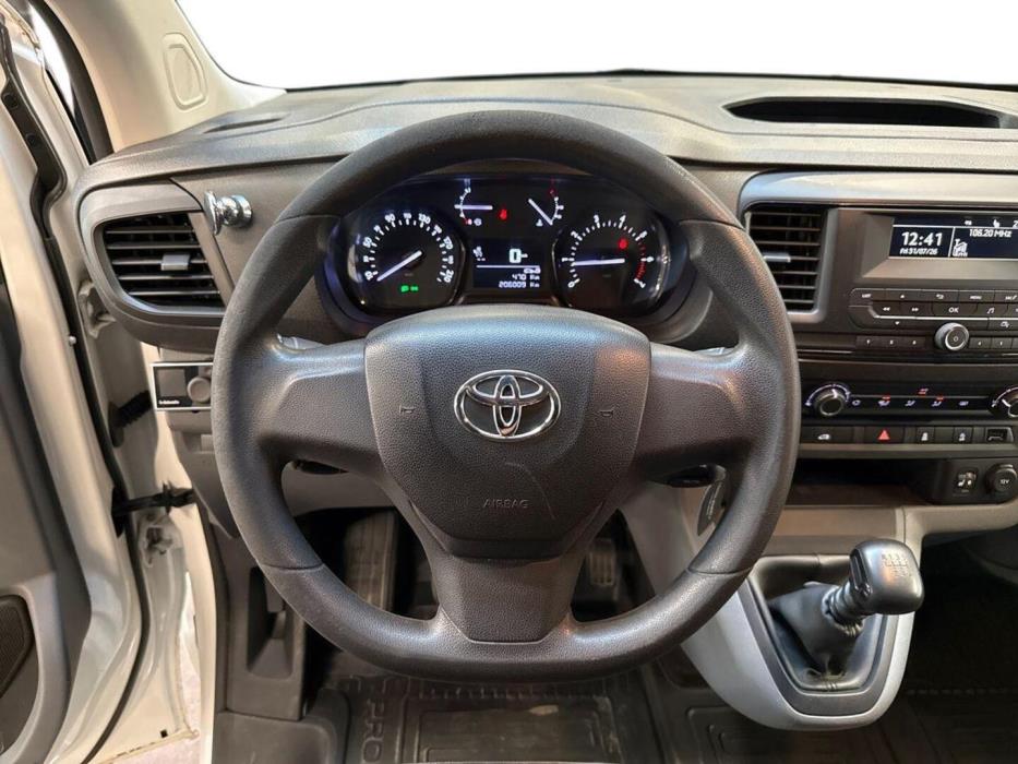 TOYOTA Proace 2017