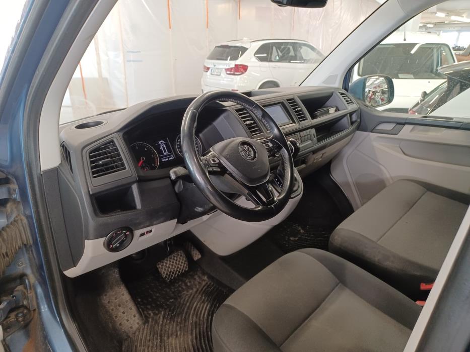 VOLKSWAGEN Transporter 2017
