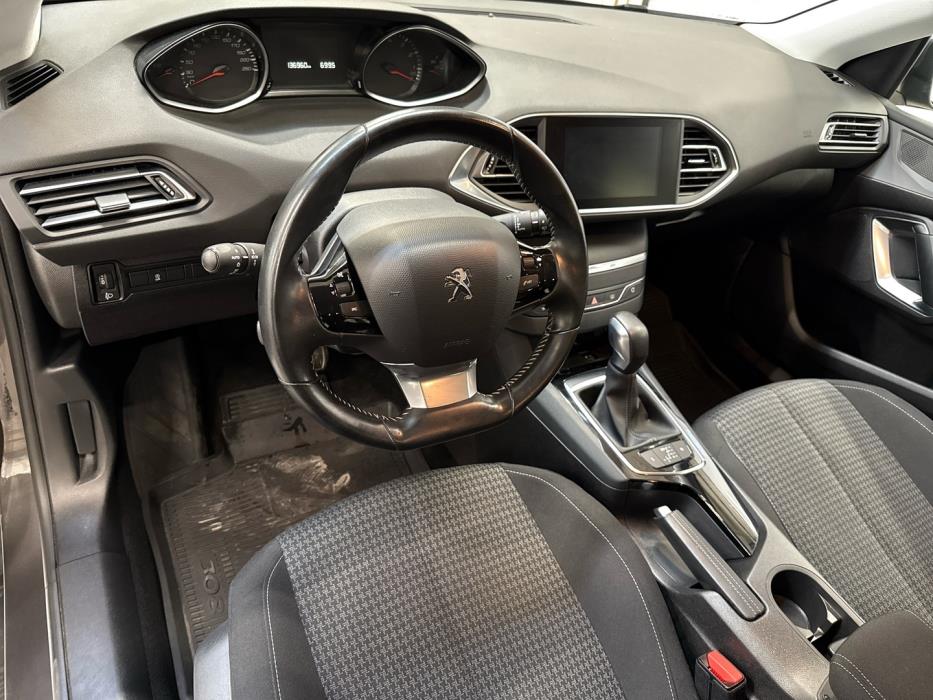 PEUGEOT 308 2018