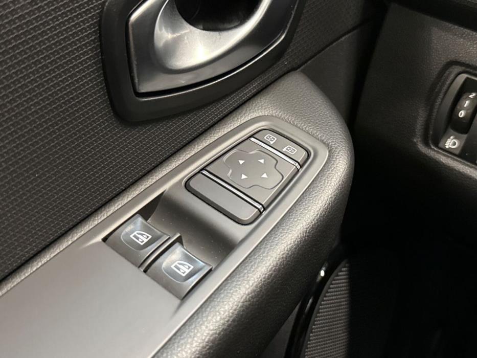 RENAULT Clio 2018