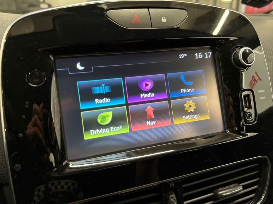 RENAULT Clio 2018