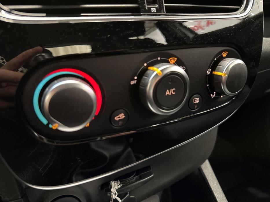 RENAULT Clio 2018