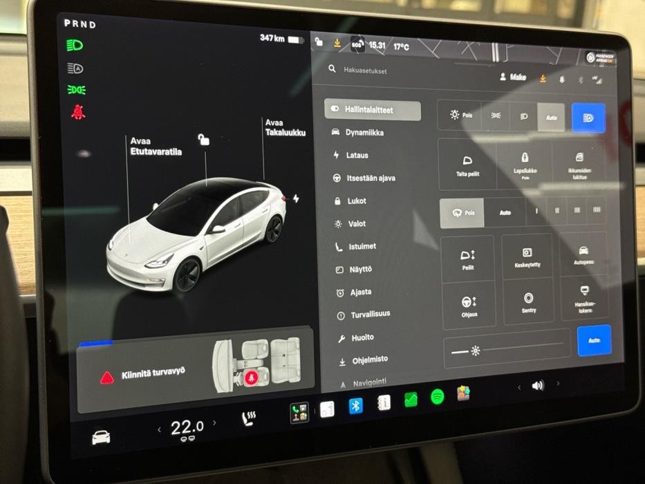 TESLA Model 3 2021