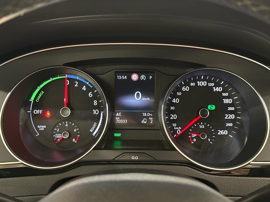 VOLKSWAGEN Passat 2020