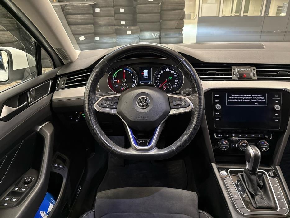 VOLKSWAGEN Passat 2020