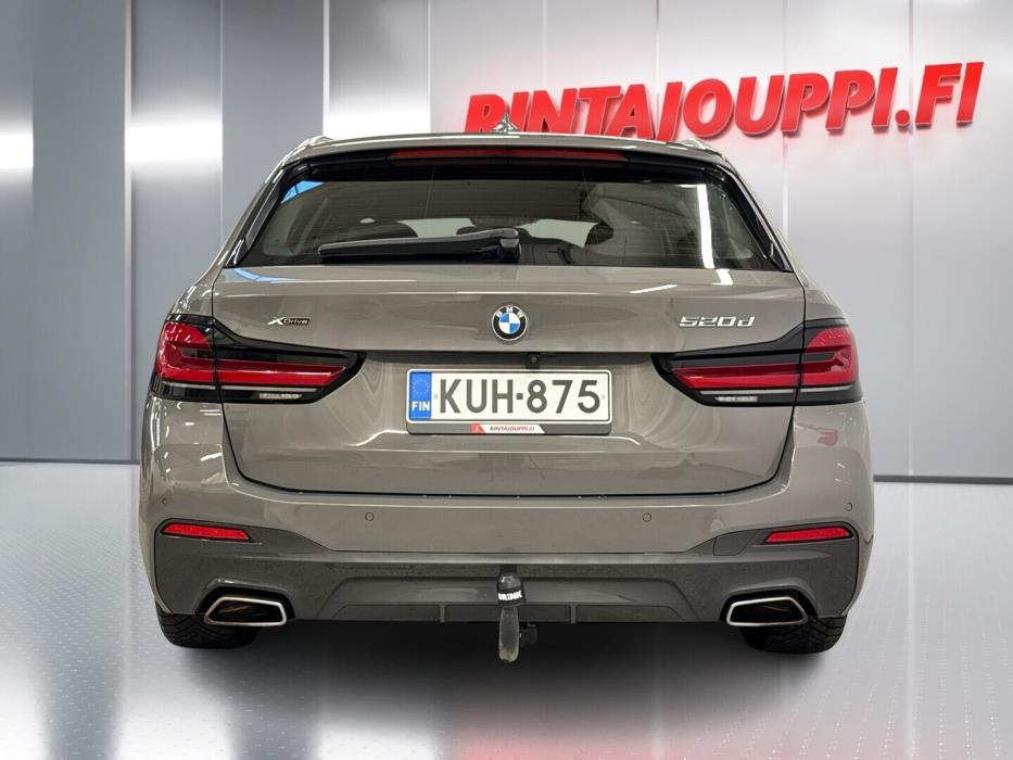 BMW 520 2021