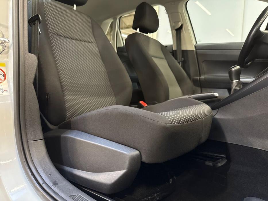 VOLKSWAGEN Polo 2021