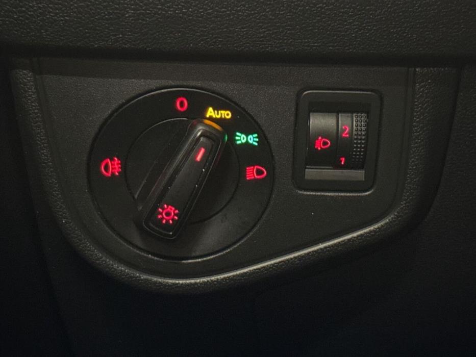 VOLKSWAGEN Polo 2021